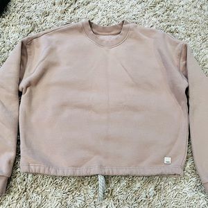 Vuori Performance sweatshirt